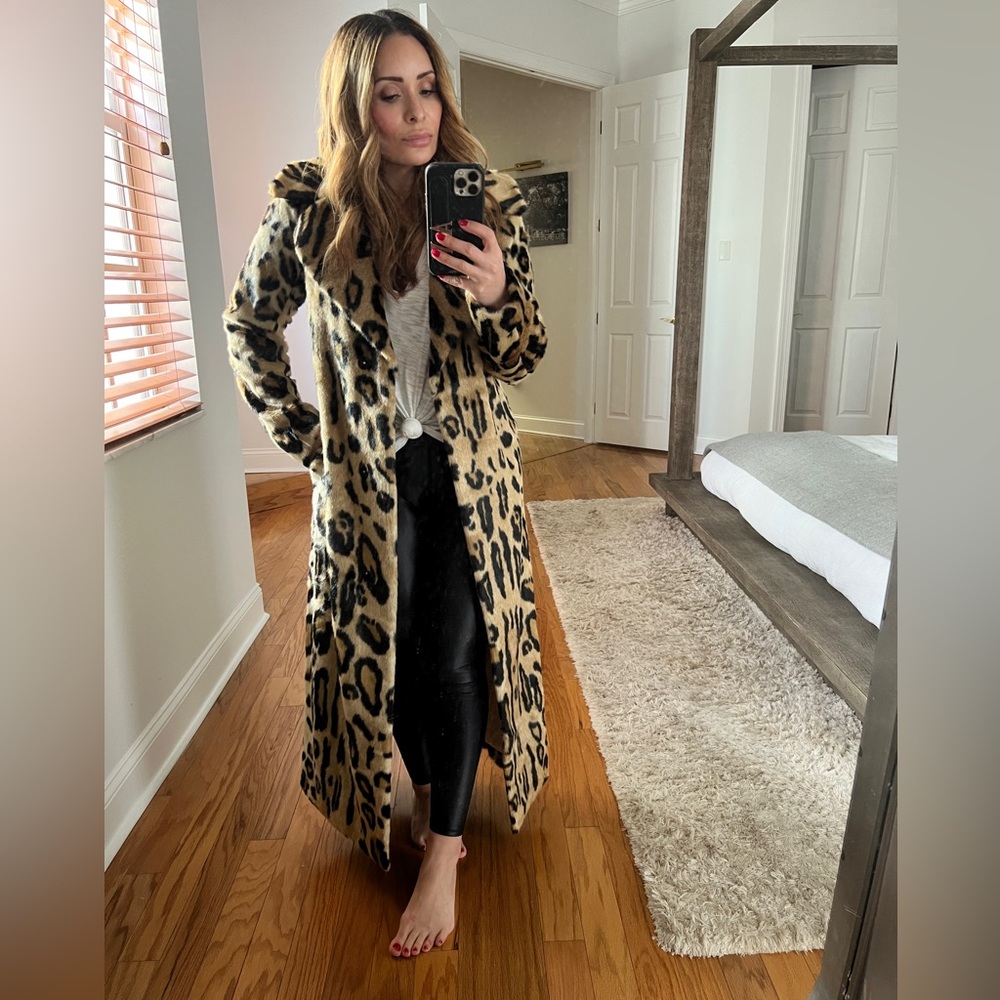 Show Me Your MuMu Miss Cindy Faux Fur Coat XS - Picture 6 of 9